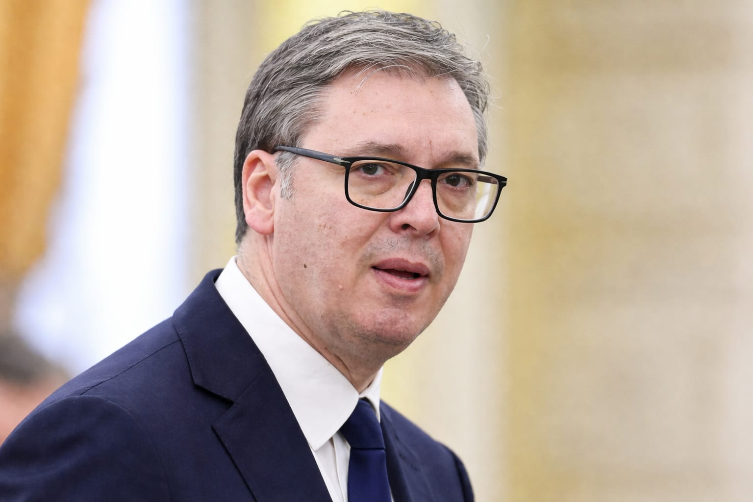 Președintele Serbiei Aleksandar Vucic a anunțat că va demisiona