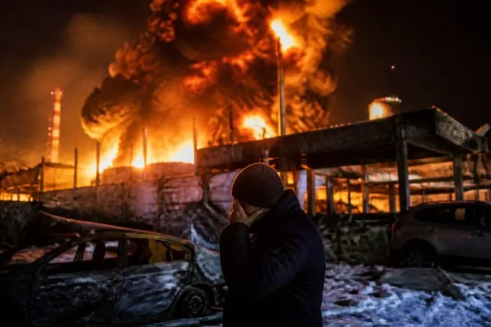 O rafinărie lovită în Moscova și cel puțin 17 răniți. Cât de adânc poate ajunge acum războiul în interiorul Rusiei