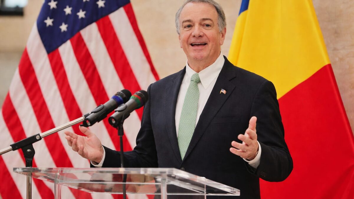 Ambasadorul SUA confirmă că baza Mihail Kogălniceanu va fi cea mai mare NATO. Ambasadorul SUA confirmă că baza Mihail Kogălniceanu va fi cea mai mare NATO.