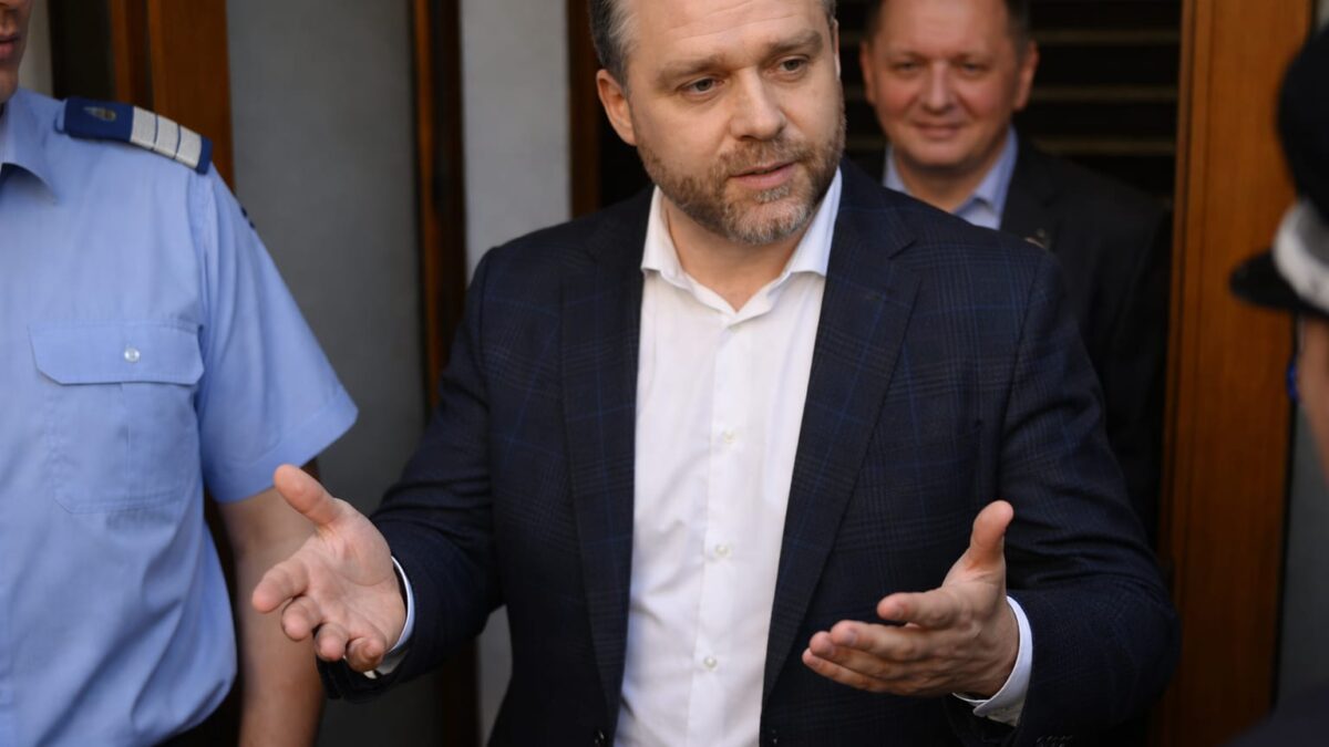 Ciprian Ciucu spune că alte persoane i-au folosit numele pentru a cere bani. Cum poate schimba declarația dosarul DNA Ciprian Ciucu spune că alte persoane i-au folosit numele pentru a cere bani. Cum poate schimba declarația dosarul DNA