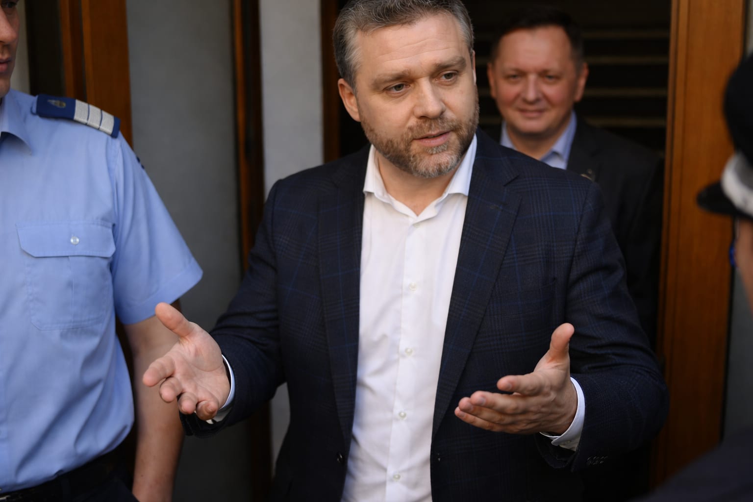 Ciprian Ciucu spune că alte persoane i-au folosit numele pentru a cere bani. Cum poate schimba declarația dosarul DNA