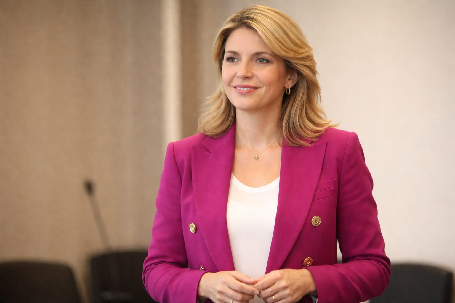 Oana Gheorghiu și Dragoș Pîslaru s-au înscris în PNL Sector 6. Ce semnal dă mutarea înaintea congresului de sâmbătă