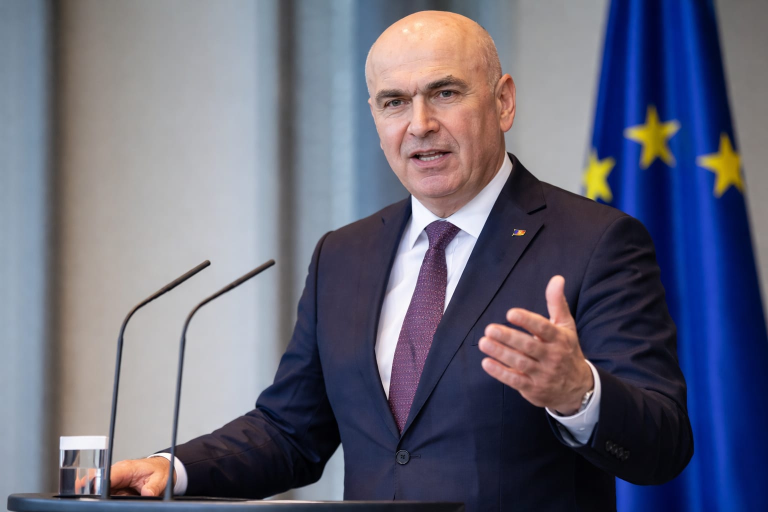 Două soluții propuse de Ilie Bolojan lui Nicușor Dan pentru blocajul politic. Ce lipsește din ecuație