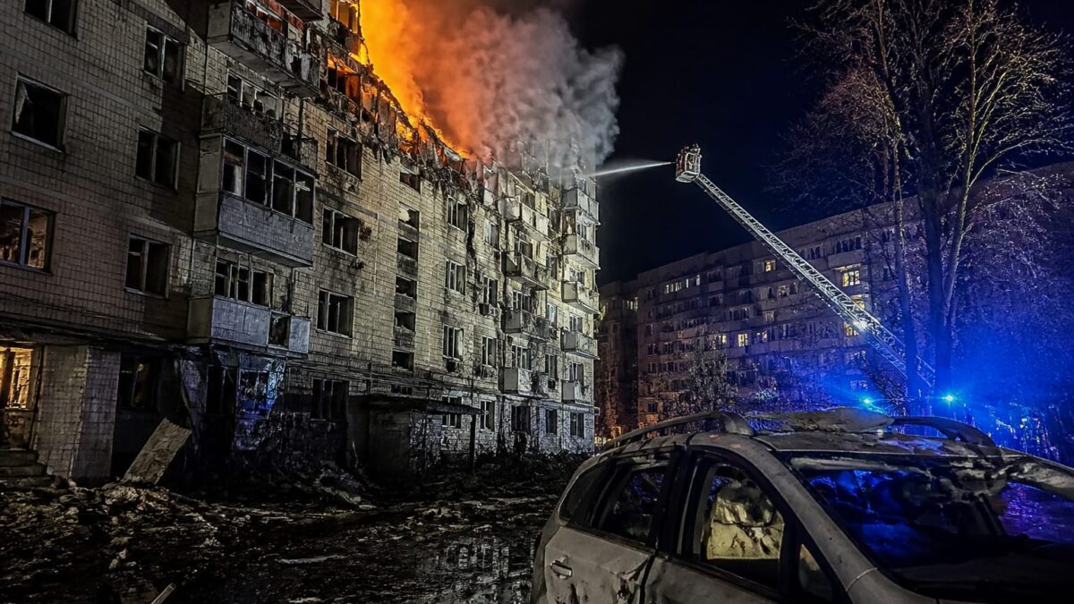 Kievul, din nou sub atac cu rachete balistice. Miza imediată este protecția civililor și a infrastructurii