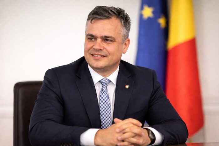 Adrian Veștea preia integral programul Guvernului Bolojan. Cum vrea să formeze în 10 zile noul cabinet