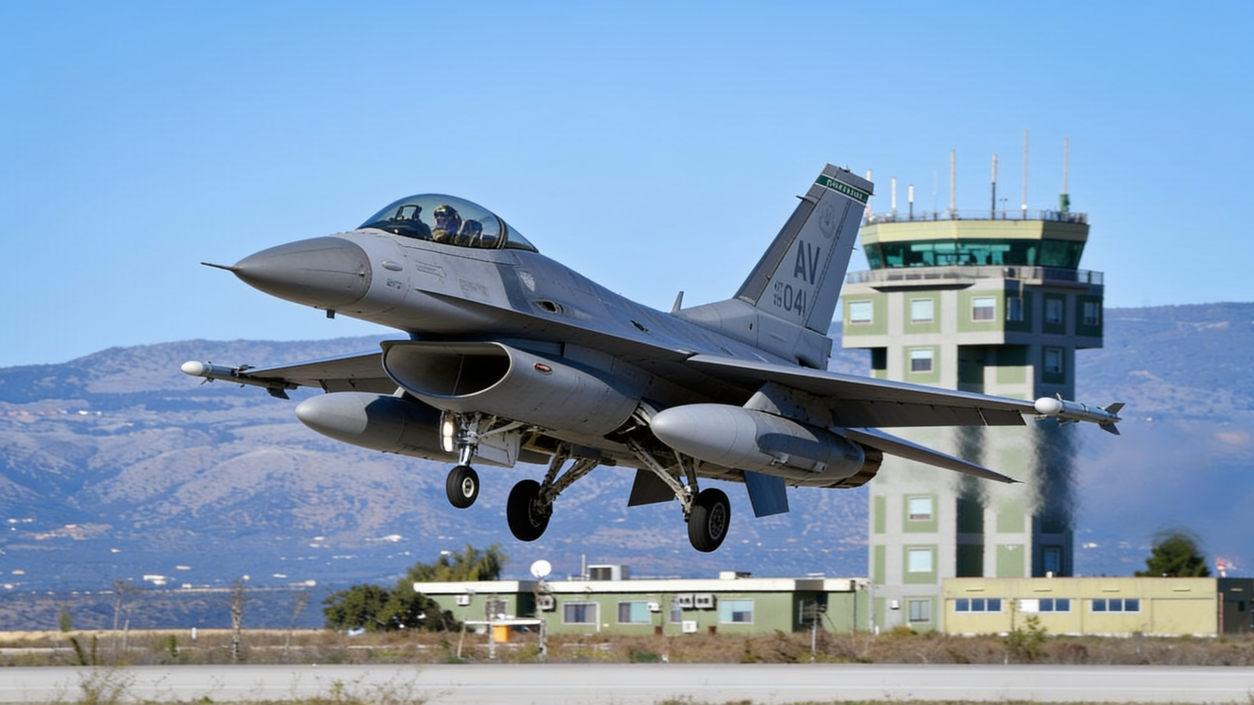 SUA pregătesc reducerea cu o treime a aviației alocate NATO în Europa