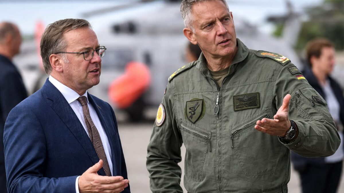 Holger Neumann avertizează că NATO poate lovi patru ținte din Rusia. Ce înseamnă pentru România și Marea Neagră Holger Neumann avertizează că NATO poate lovi patru ținte din Rusia. Ce înseamnă pentru România și Marea Neagră