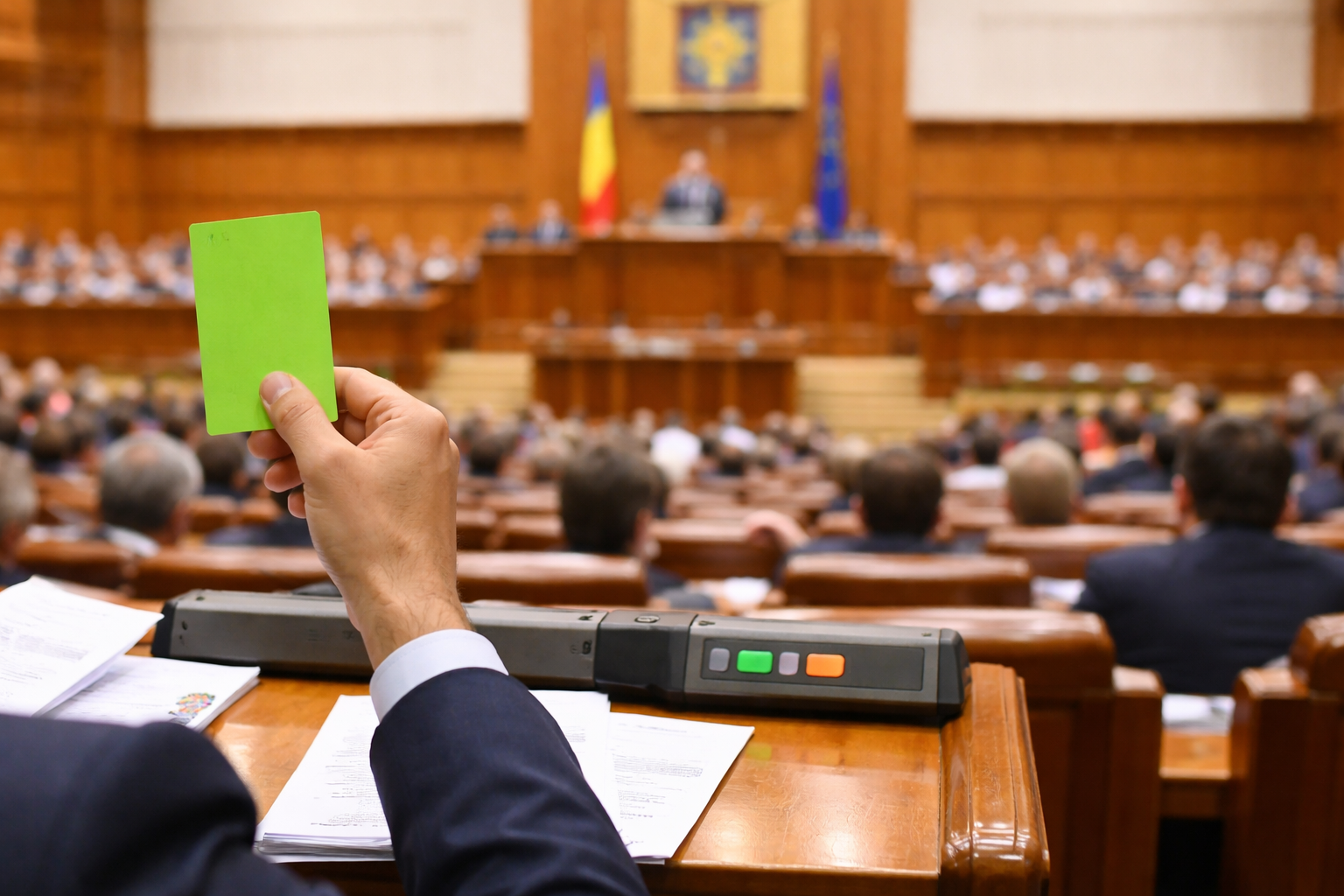 PSD mizează pe votul pentru Guvernul Tomac. Claudiu Manda anunță sfârșitul erei Bolojan