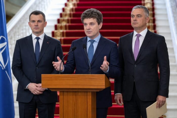 Adrian Veștea confirmă că Nicușor Dan i-a cerut discreție totală. Cum apasă detaliul pe criza din PNL Adrian Veștea confirmă că Nicușor Dan i-a cerut discreție totală. Cum apasă detaliul pe criza din PNL