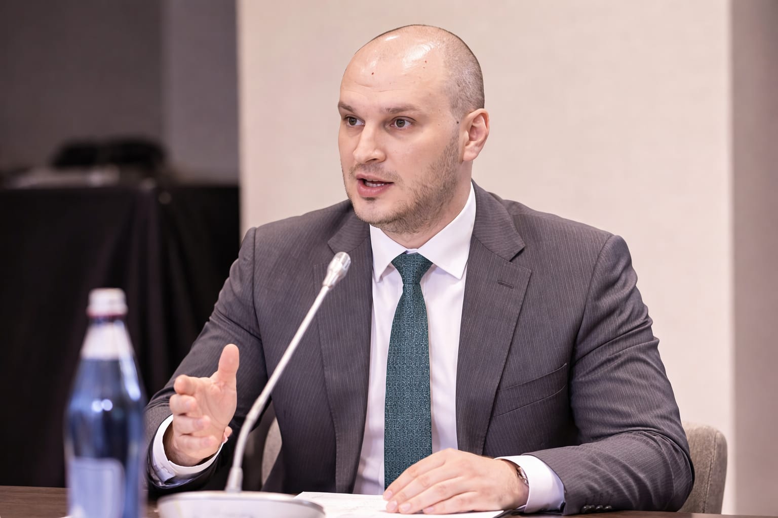 Poate România să facă acasă tancuri, drone și rachete. Ce lipsește principalului producător militar de stat