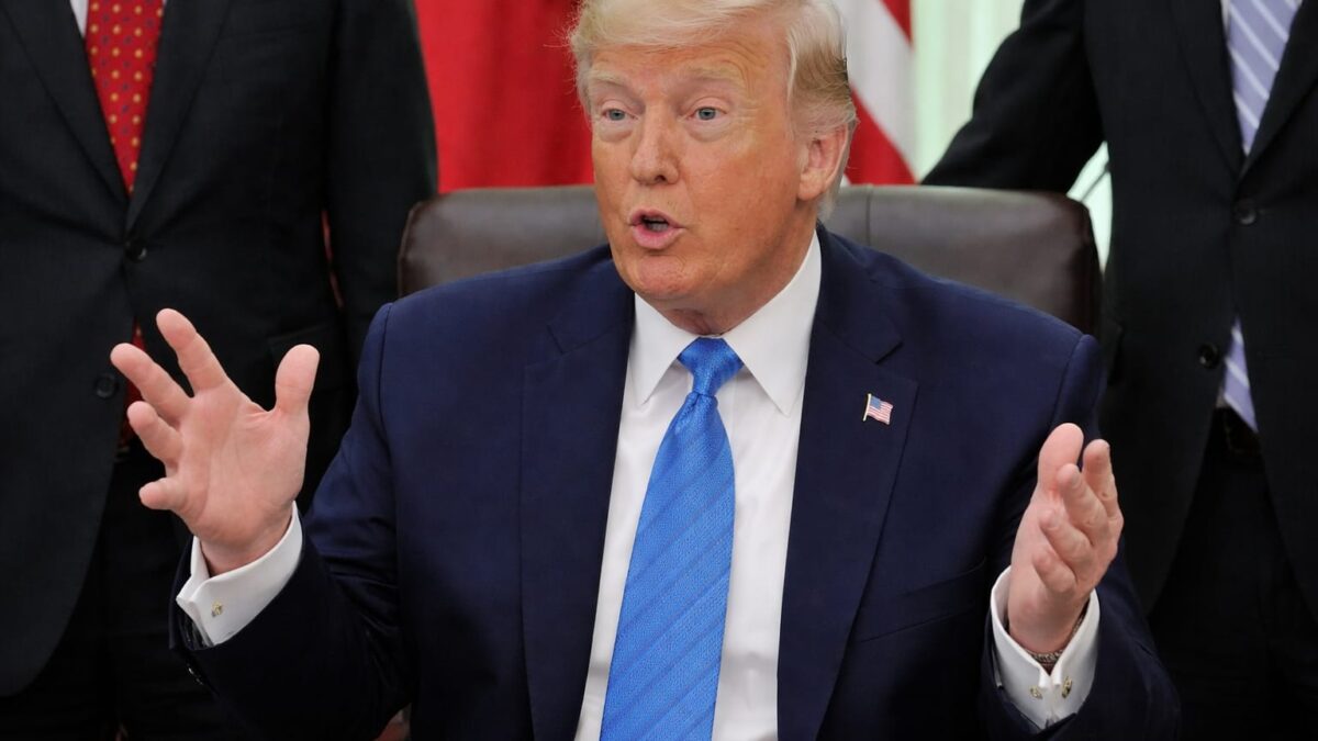 Donald Trump amenință Iranul cu reluarea bombardamentelor. Ce prevede draftul cu 300 de miliarde de dolari Donald Trump amenință Iranul cu reluarea bombardamentelor. Ce prevede draftul cu 300 de miliarde de dolari
