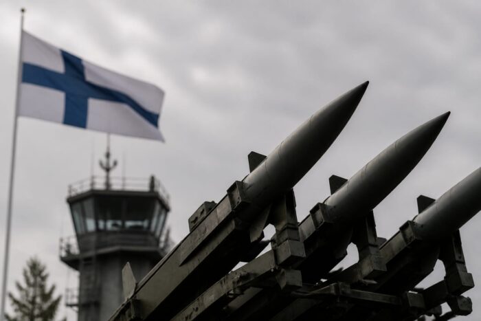 Finlanda a ridicat interdicția privind armele nucleare cu 125 de voturi. Ce se schimbă pentru NATO și flancul estic