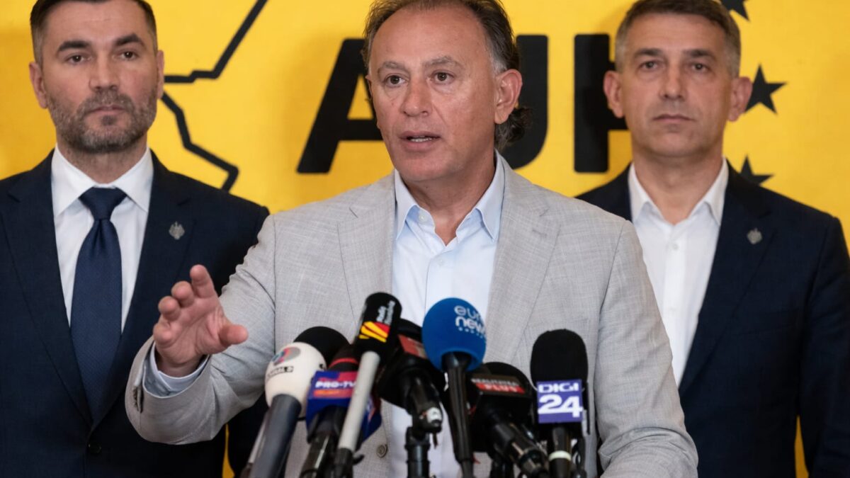 Mohammad Murad indică 53% șanse ca AUR să voteze Guvernul Veștea. Ce înseamnă pentru învestire după refuzul UDMR