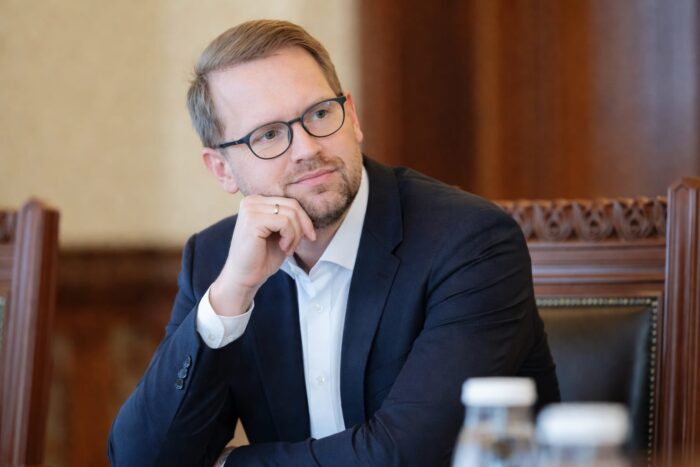 25.000 de lei stau în centrul dosarului Dominic Fritz la Înalta Curte. Cum poate influența verdictul mandatul său 25.000 de lei stau în centrul dosarului Dominic Fritz la Înalta Curte. Cum poate influența verdictul mandatul său