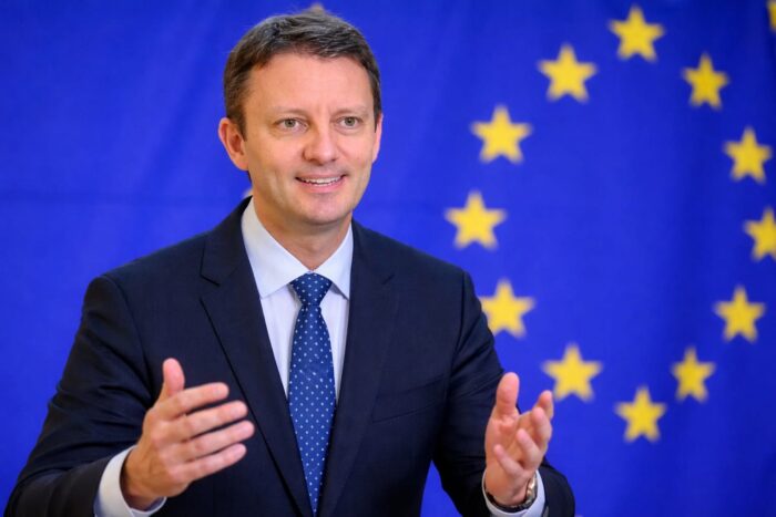 PNL refuză varianta Sorin Grindeanu și prelungește criza guvernului. Cine pierde din blocajul politic
