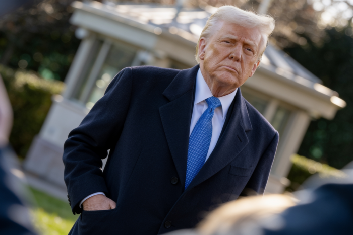 Donald Trump anunță redeschiderea Strâmtorii Ormuz printr-un acord cu Iranul. Teheranul contestă puncte-cheie Donald Trump anunță redeschiderea Strâmtorii Ormuz printr-un acord cu Iranul. Teheranul contestă puncte-cheie