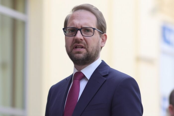 USR acuză Secția pentru judecători a CSM de abuz de putere după hotărârea privind presa și partidele USR acuză CSM de risc de abuz de putere după o hotărâre despre campania de decredibilizare a justiției