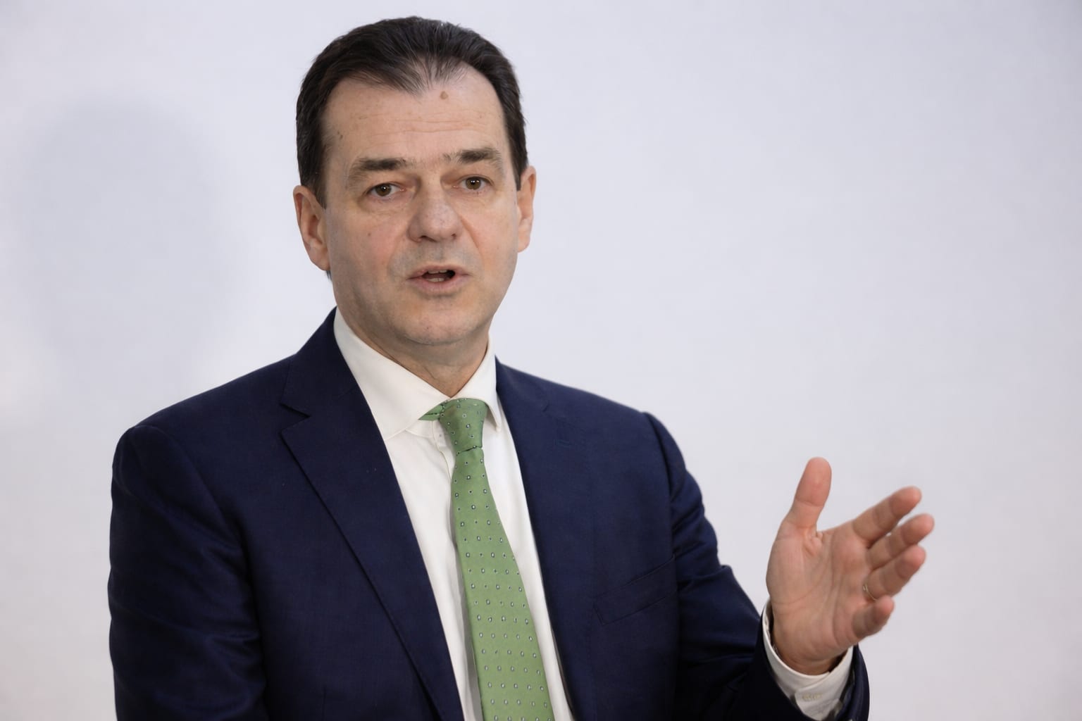 Ludovic Orban spune că șansele învestirii Guvernului Veștea sunt minime. Ce blocaje invocă