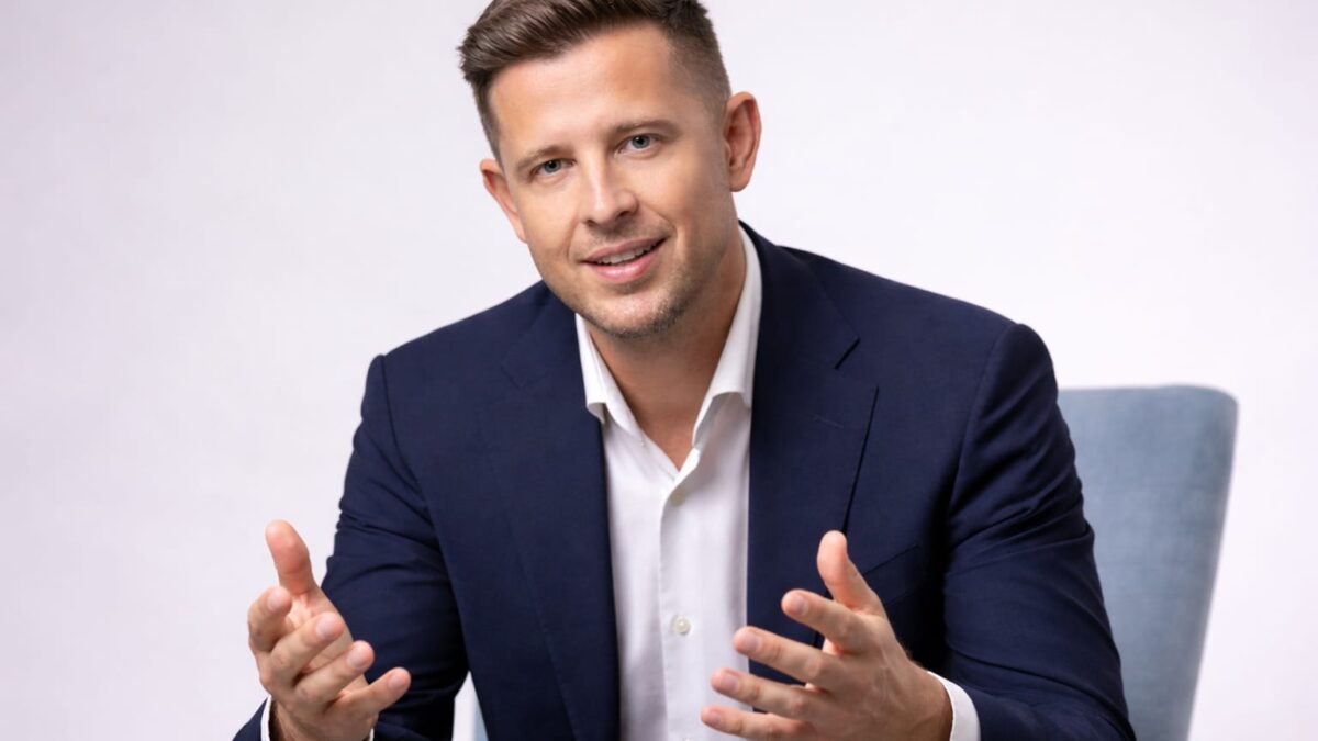 Hubert Thuma acuză că moțiunea lui Ilie Bolojan USR-izează PNL. Ce schimbări reclamă înaintea Congresului Hubert Thuma acuză că moțiunea lui Ilie Bolojan USR-izează PNL. Ce schimbări reclamă înaintea Congresului