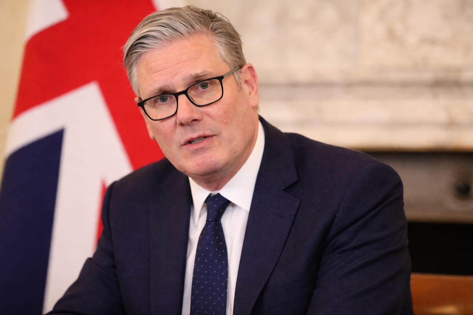 Un român și un ucrainean, condamnați la Londra pentru incendiile legate de Keir Starmer