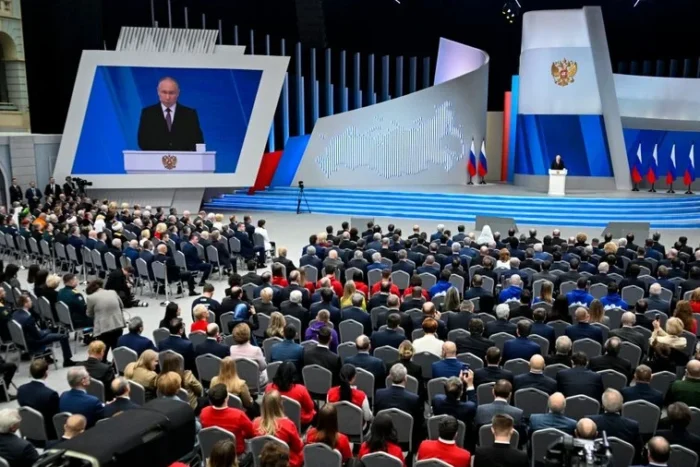 Vestea care schimbă regulile spionajului global. De ce a oprit Vladimir Putin sistemul de protecție inteligență artificială spionaj