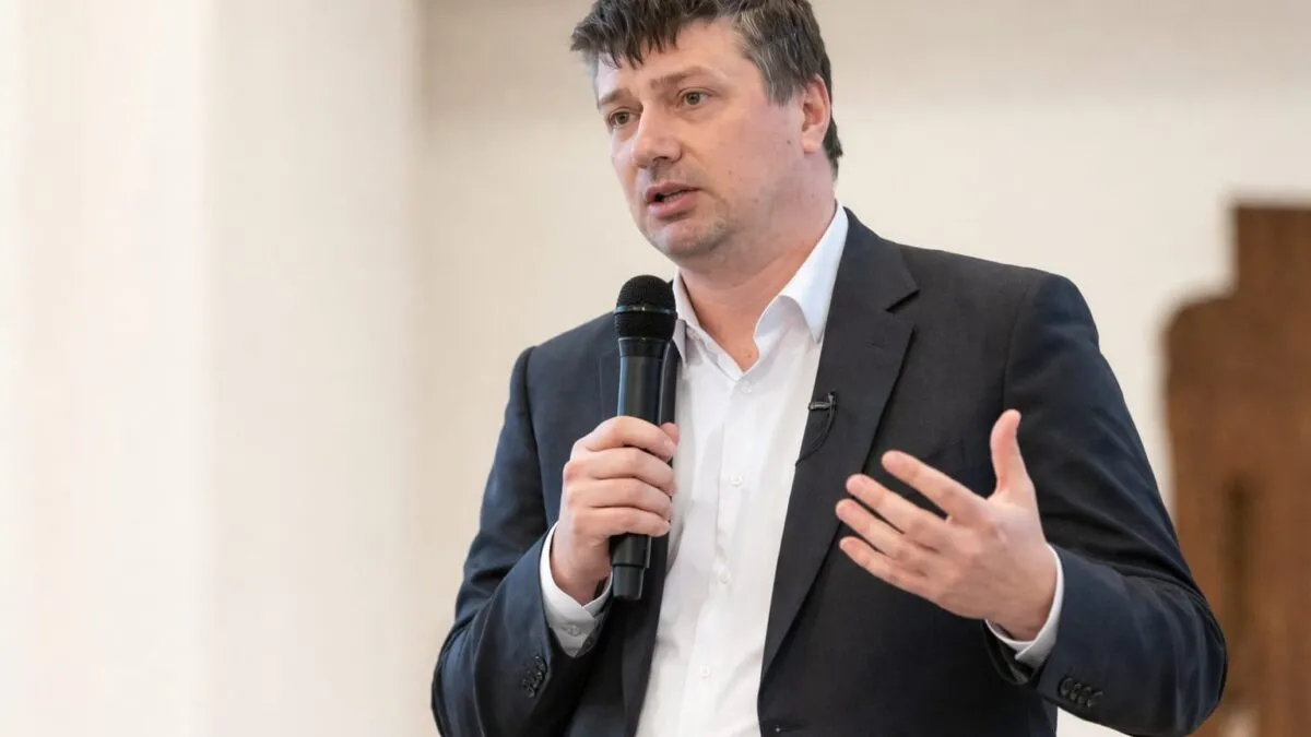 Propunerea lui Ionuț Vulpescu la Cultură pune în joc credibilitatea Guvernului Veștea și standardele de integritate