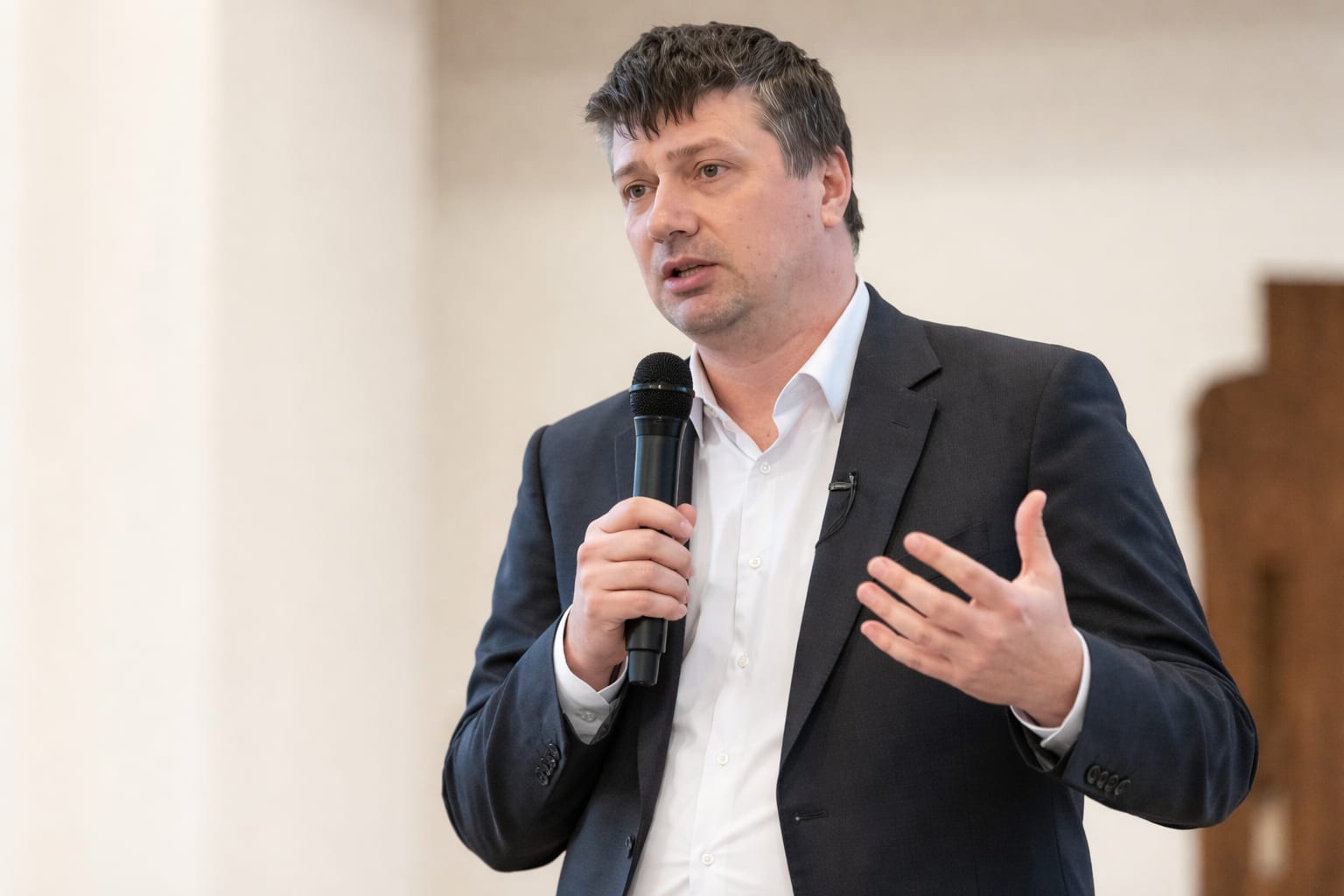 Propunerea lui Ionuț Vulpescu la Cultură pune în joc credibilitatea Guvernului Veștea și standardele de integritate