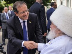 800 de metri de drum refăcuți pentru vizita lui Isaac Herzog la Iași, la 85 de ani de la Pogrom