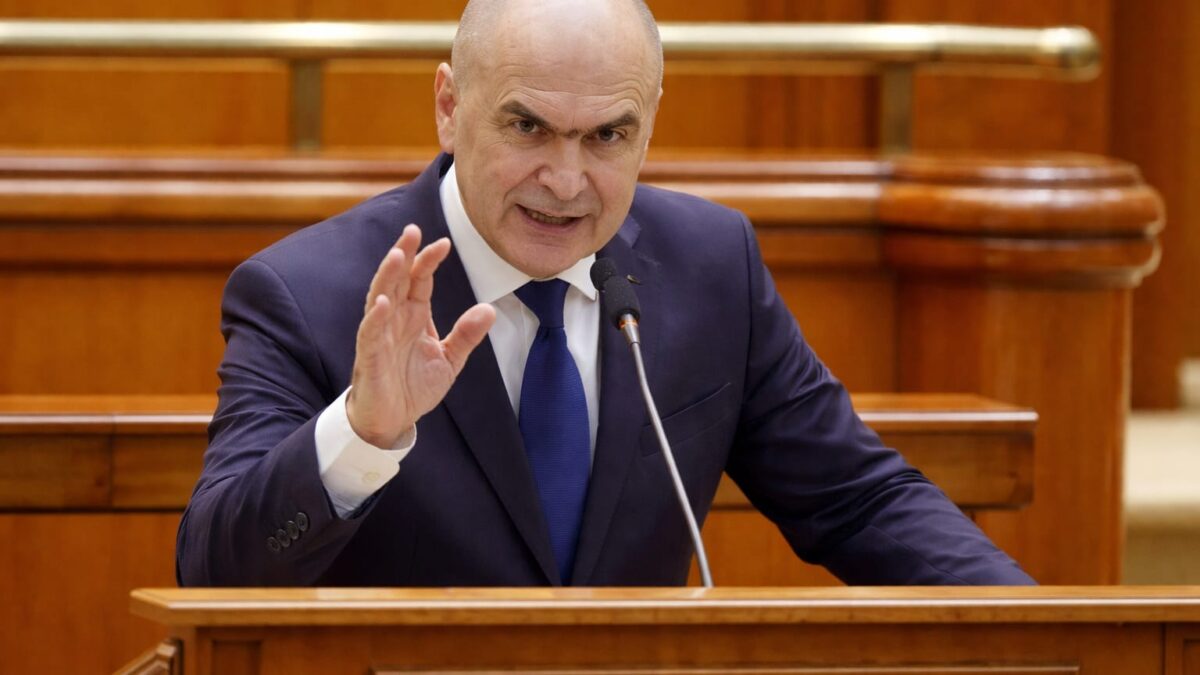 Ilie Bolojan cere adoptarea rapidă a legii salarizării unice. Ce se schimbă pentru bugetari și bugetul statului