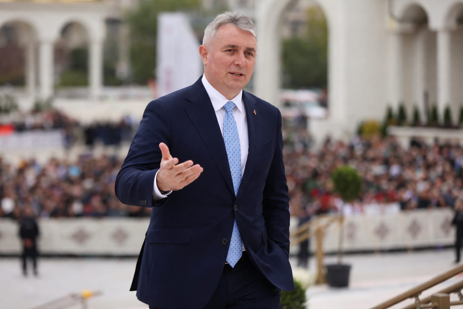 Lucian Bode refuză să demisioneze din PNL. Fostul ministru reclamă o „nouă viziune liberală” incompatibilă