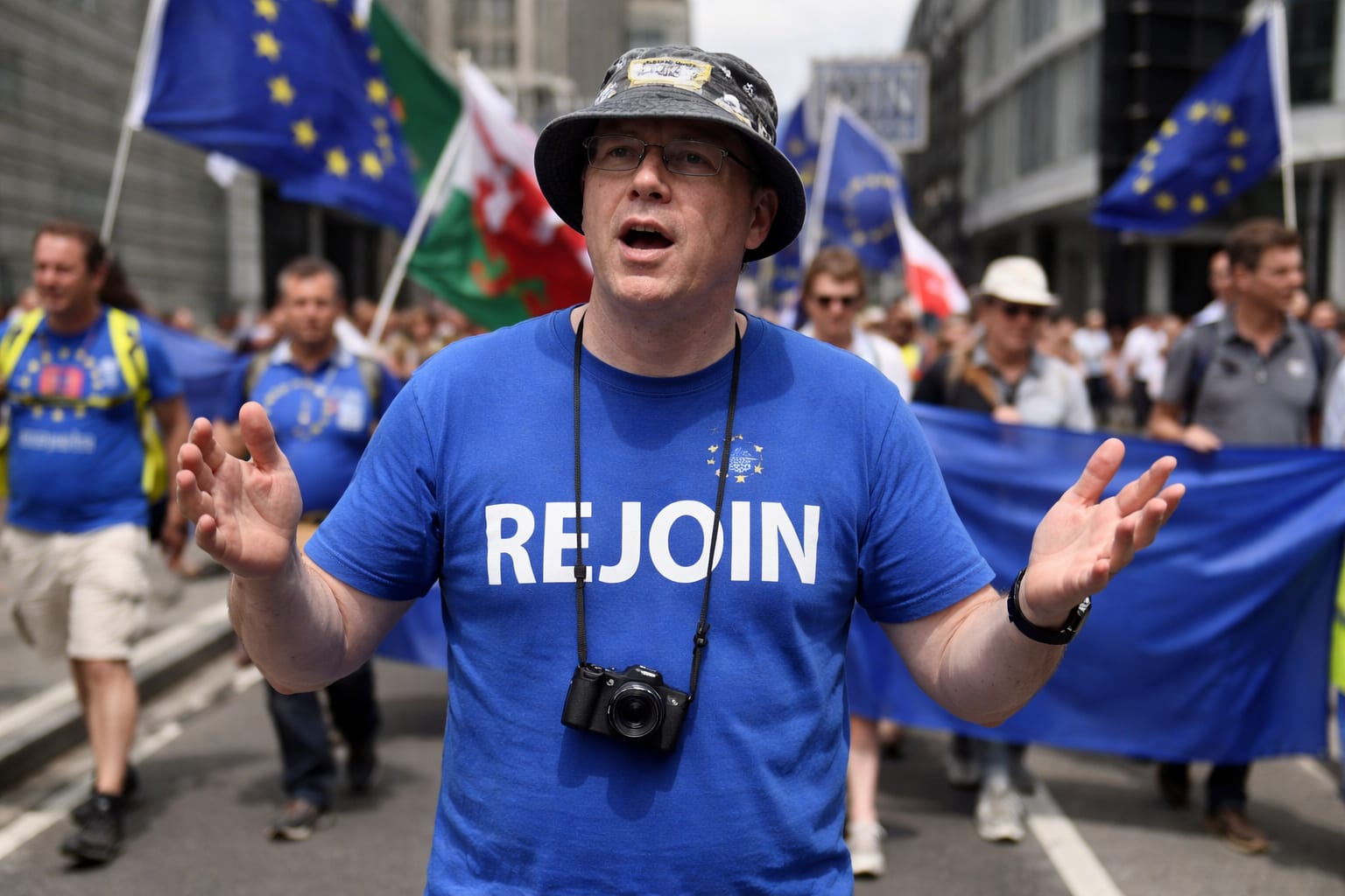 Marea Britanie reaprinde discuția despre UE. Ce pot câștiga România și românii care muncesc în Regatul Unit