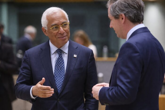 Două apeluri la Moscova au aprins disputa în UE privind cine vorbește în numele Europei Două apeluri la Moscova au aprins disputa în UE privind cine vorbește în numele Europei