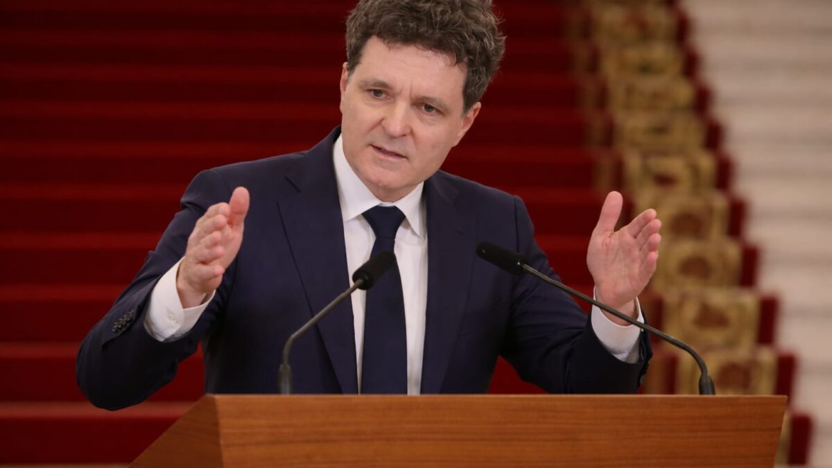 Președintele Nicușor Dan critică blocajul la Vila Lac.