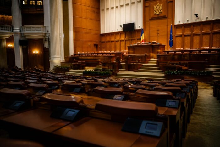 Nicușor Dan blochează varianta Siegfried Mureșan premier. Ce riscă România fără guvern cu puteri depline