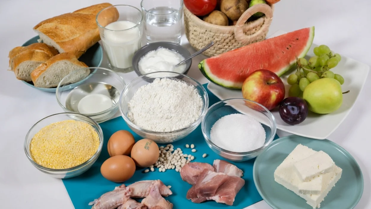 Plafonarea adaosului comercial la alimentele de bază. Extindere până în 2026.
