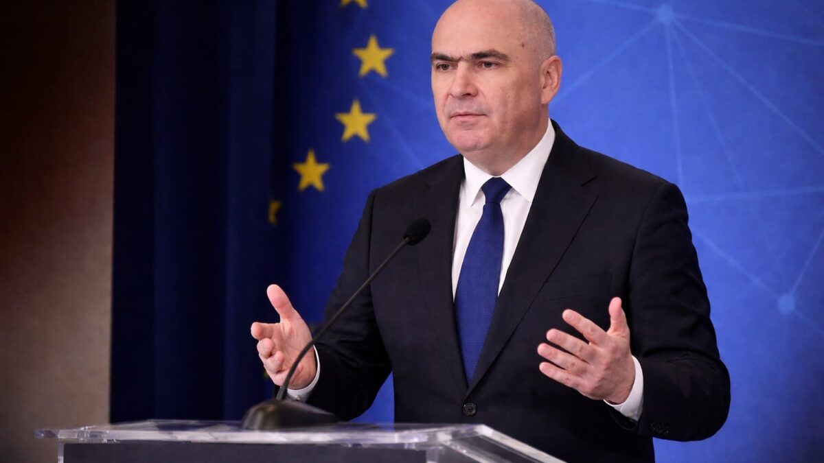 PNL pierde temporar pârghia de sancționare a parlamentarilor. Ce este în joc pentru un eventual guvern Veștea PNL pierde temporar pârghia de sancționare a parlamentarilor. Ce este în joc pentru un eventual guvern Veștea