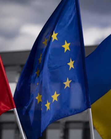 Polonia condiționează aderarea Ucrainei la UE, solicitând renunțarea la simboluri istorice precum Bandera.