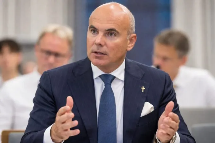 Ilie Bolojan, acuzat de Rareș Bogdan de ipocrizie fără margini. Cum a ajuns PNL să voteze un guvern PSD