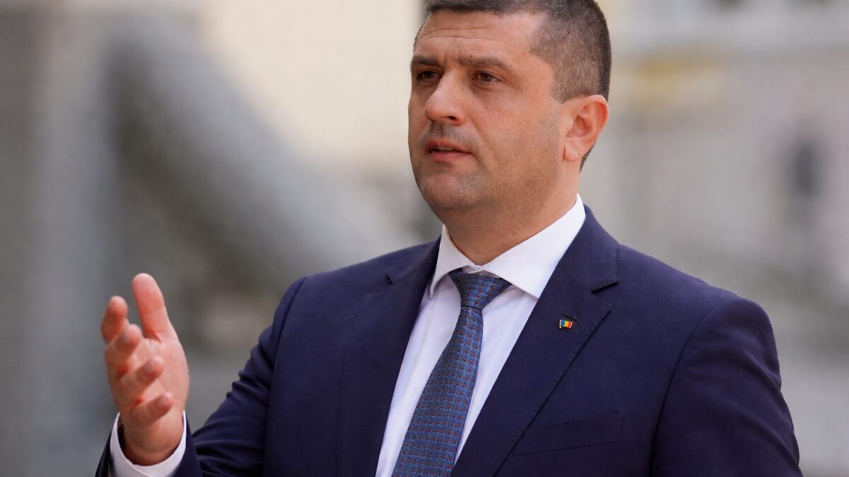 Radu Miruță a anulat scumpirea la metrou de la 1 iulie. Cât rămâne o călătorie și ce cere Metrorex