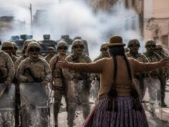 50 de zile de proteste au adus starea de urgență în Bolivia. Paz trimite armata, Congresul decide în 72 de ore 50 de zile de proteste au adus starea de urgență în Bolivia. Paz trimite armata, Congresul decide în 72 de ore