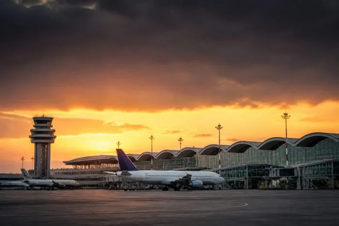 30 de milioane de pasageri pe an la Otopeni în 2040. CNAB a semnat contractul pentru proiectarea noului terminal