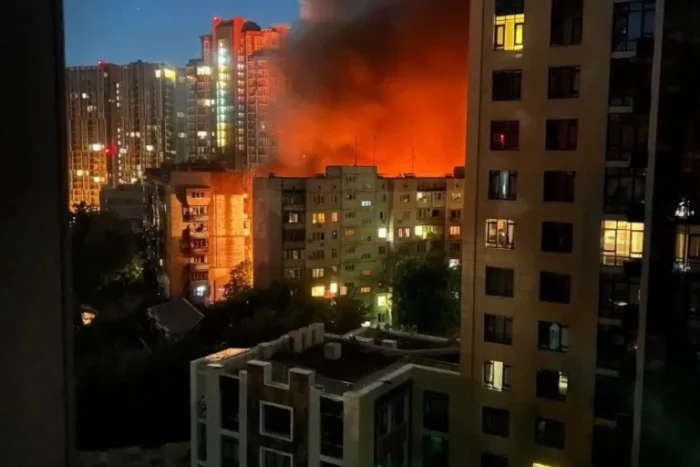 Kievul, lovit de un atac rusesc cu 10 morți și 56 de răniți. Cum a fost vizată întreaga capitală în două valuri