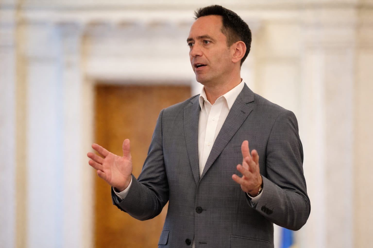 Șase luni fără Guvern, avertismentul lui Csoma Botond despre impasul PSD și PNL