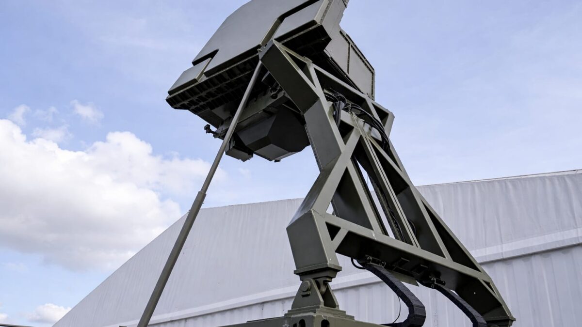 contracte militare România, România a semnat contracte de 7,5 miliarde de euro pentru 12 elicoptere Airbus și 12 radare
