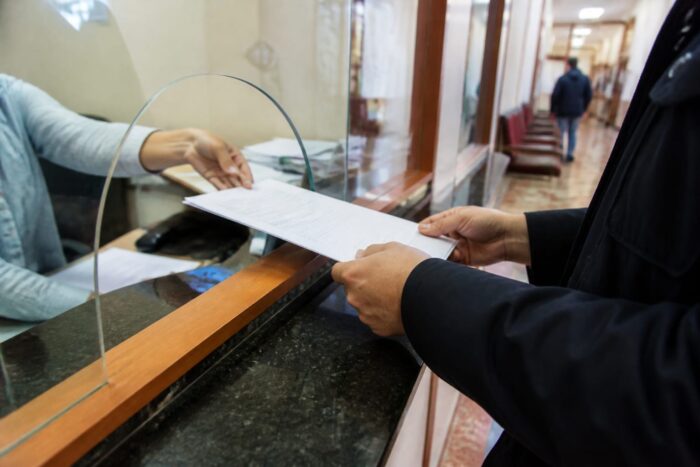 Cum sa depui o petitie la primarie