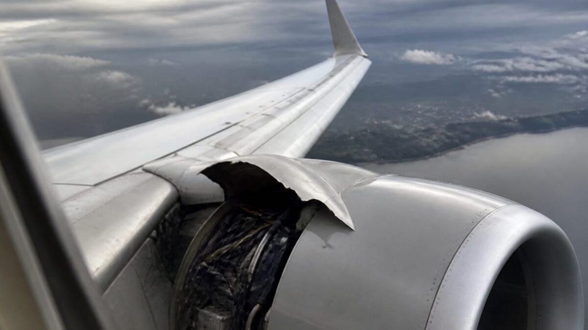 defecțiune motor Ryanair, Zbor Ryanair, incident grav la Salonic. Un bărbat de 61 de ani a fost aspirat parțial spre