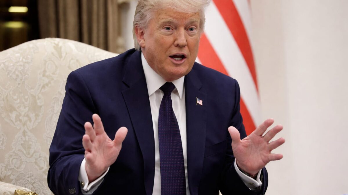 Donald Trump spune că a vorbit pe 6 iulie cu Zelenski și Putin despre Ucraina. Ce nu au confirmat Kievul și Kremlinul Donald Trump Zelenski Putin acord