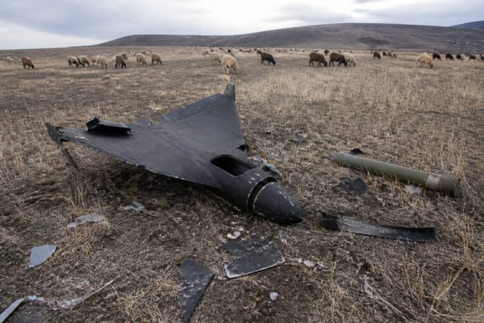 dronă Shahed doborâtă Buzău, 340 de oi, un tub de rachetă și o dronă doborâtă la 200 de metri de casele din Padina