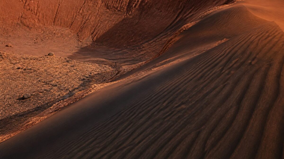 dune Marte craterul Kaiser, Sonda Mars Express a surprins dune de până la 100 de metri înălțime în craterul Kaiser
