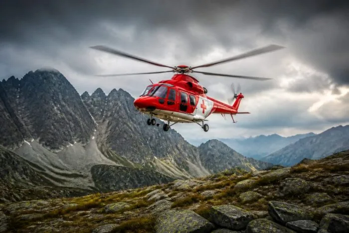 Doi turiști lituanieni au fost salvați cu elicopterul din Munții Tatra